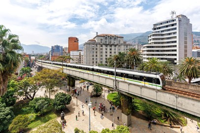 levantamiento de senos en medellin 1